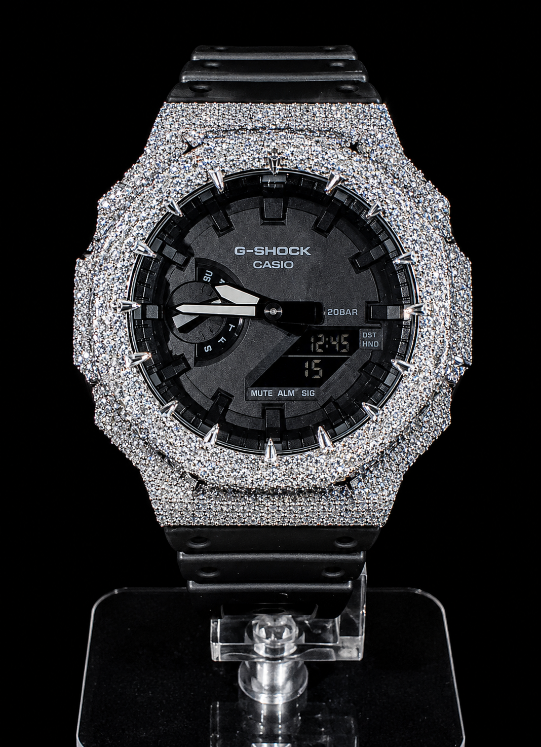 Iced Out Bezel / Black Dial / Black Strap